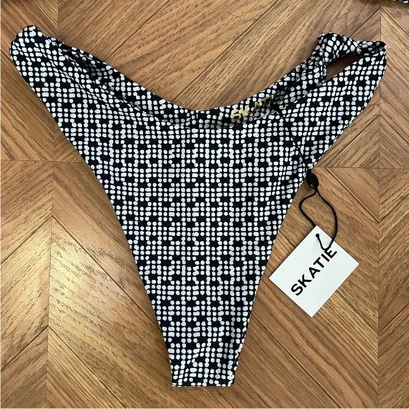 Skatie Navy Blue White Patterned Triangle Bikini Set with High Leg Bottoms - Picture 6 of 7